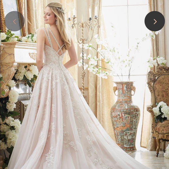 Mori Lee ivory wedding dress 2881 - Picture 5 of 13